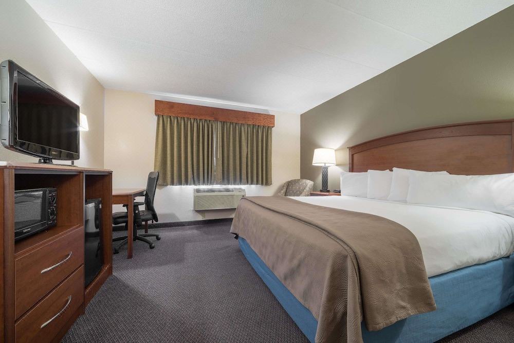 Photo of Bedroom in Hutchinson