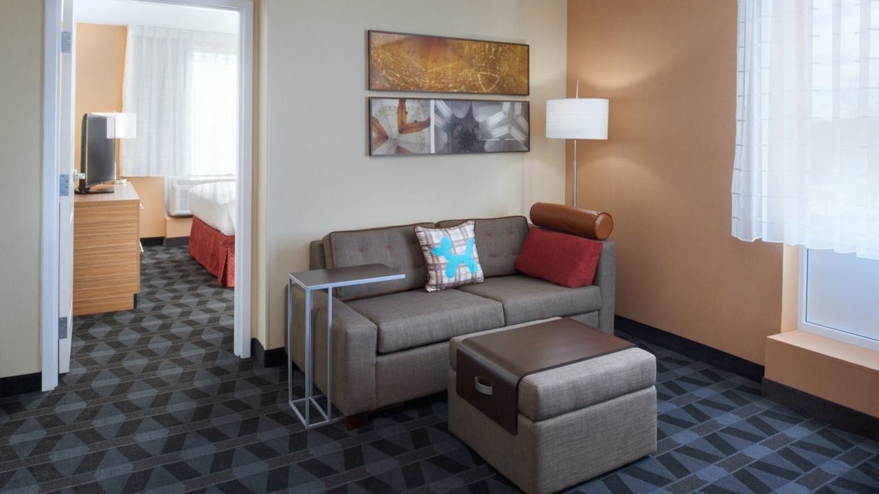 Photo of Livingroom in Forest Hills