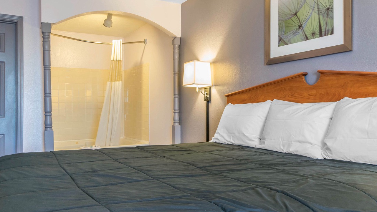 Photo of Bedroom in Highland Park