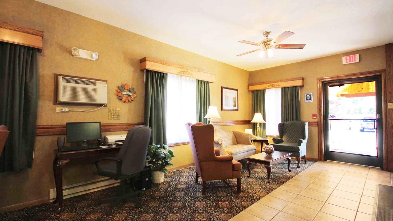 Photo of Livingroom in Ishpeming