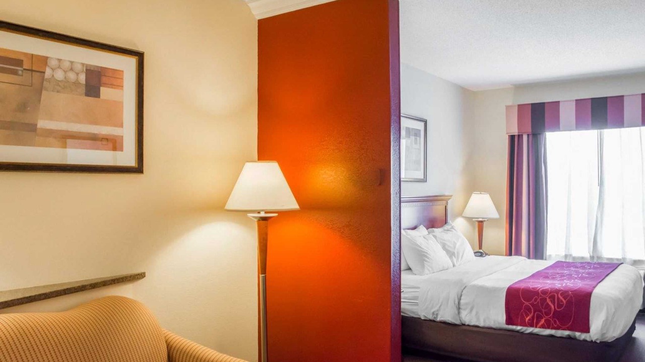 Photo of Bedroom in Mount Saint Joseph