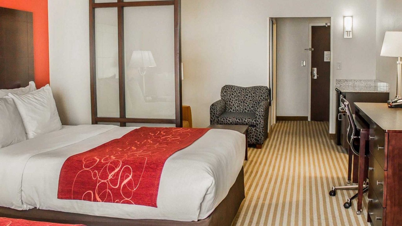 Photo of Bedroom in Summit Station