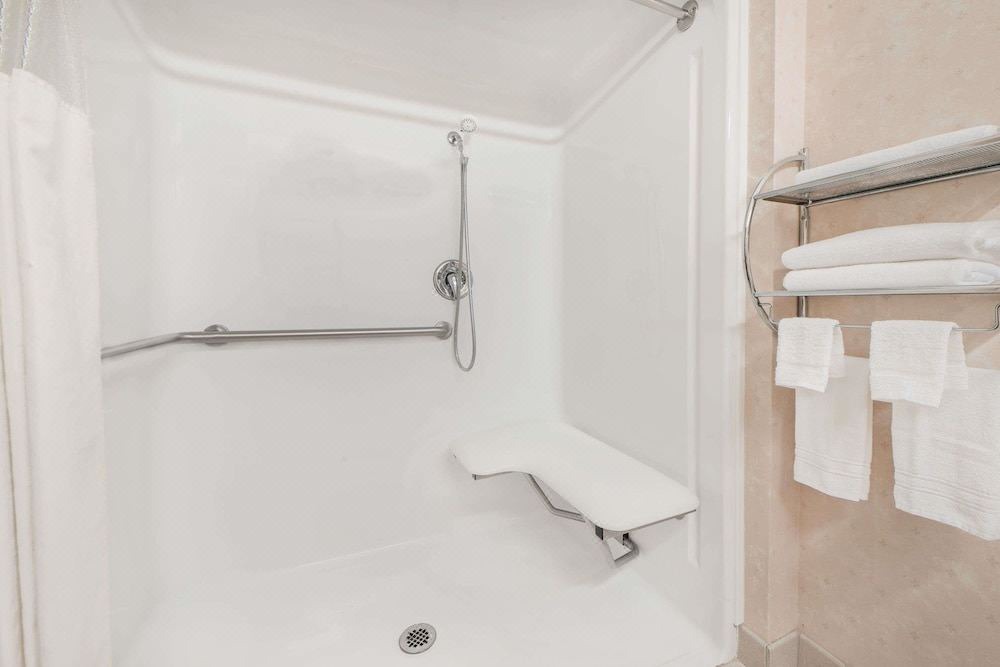 Photo of Bathroom in Dumas