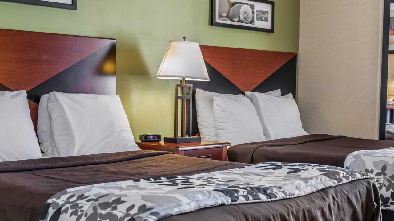 Photo of Bedroom in Urbana