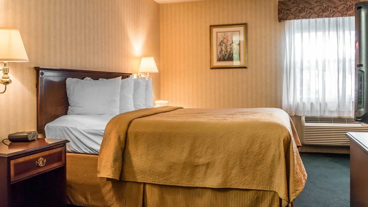 Photo of Bedroom in Oakdale