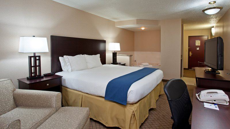 Photo of Bedroom in Wadsworth