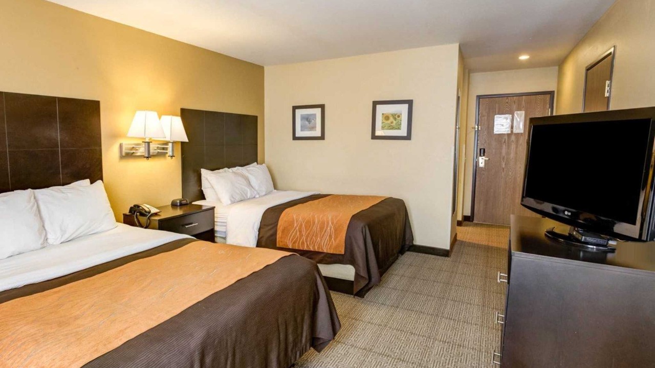 Photo of Bedroom in Lenexa