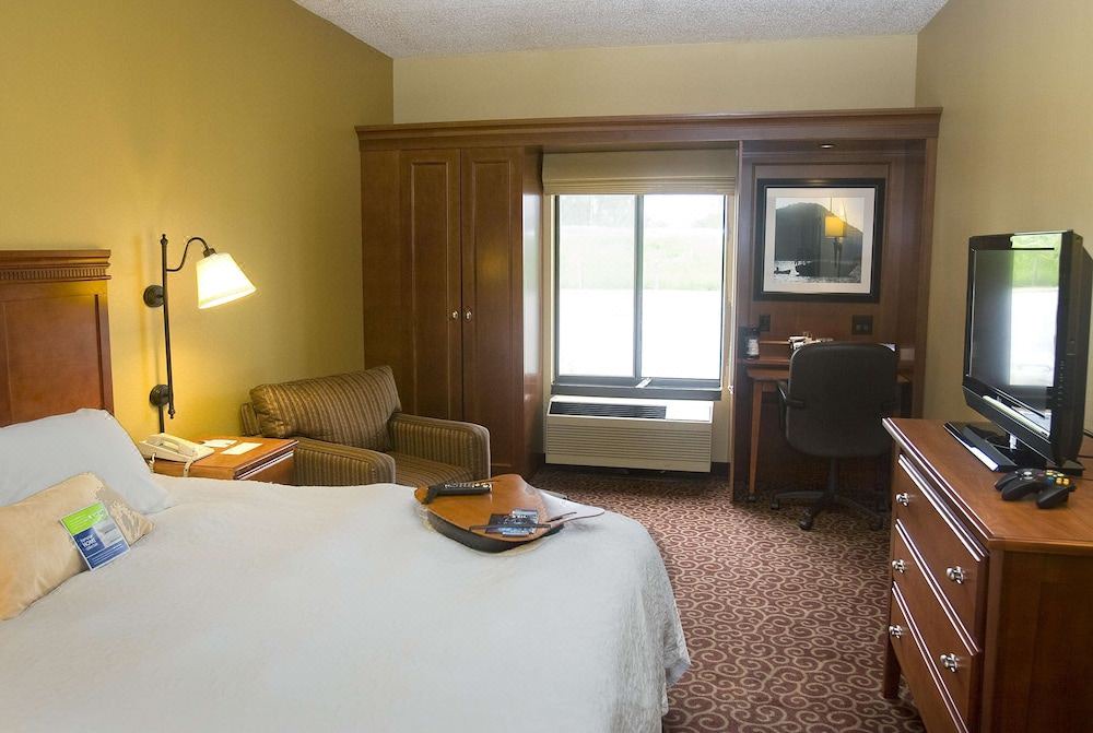Photo of Bedroom in Ashwaubenon