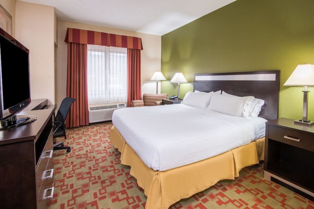 Photo of Bedroom in Brook Park