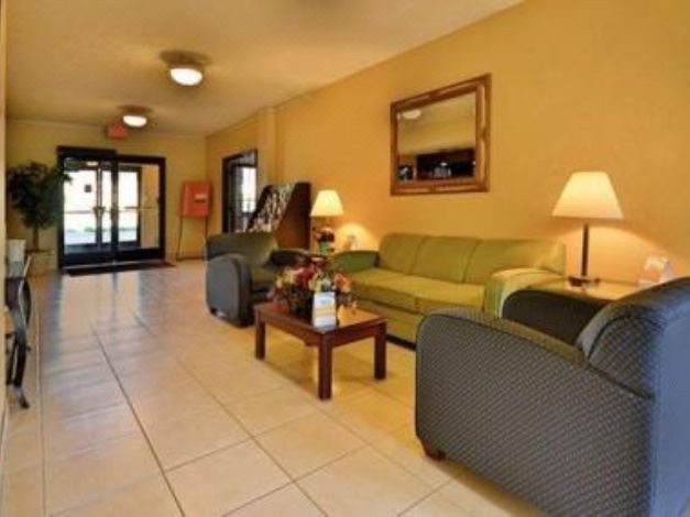 Photo of Livingroom in Whitehall