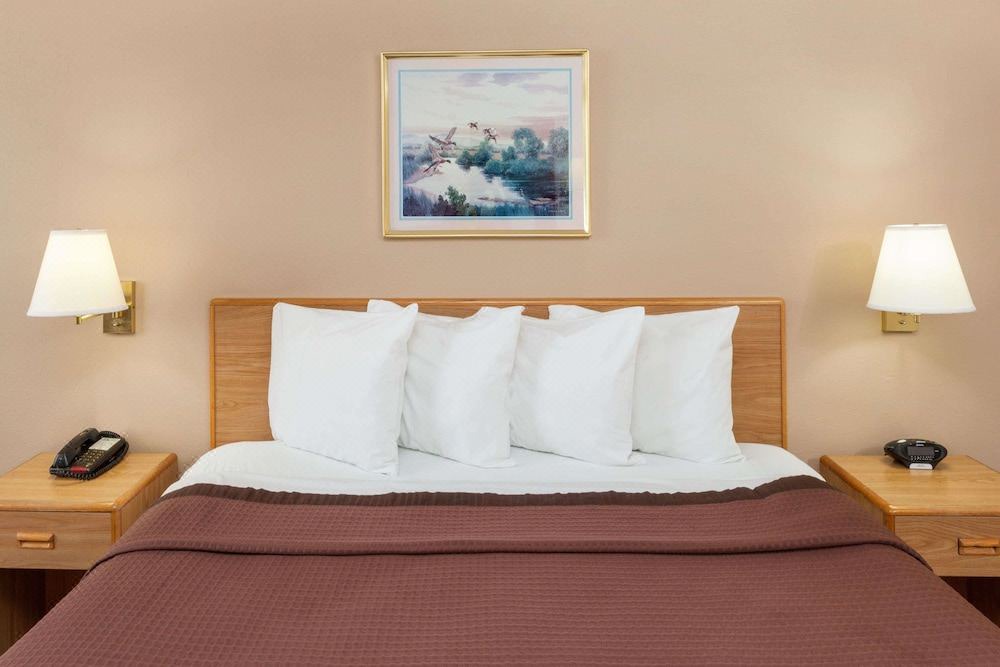 Photo of Bedroom in Charleston