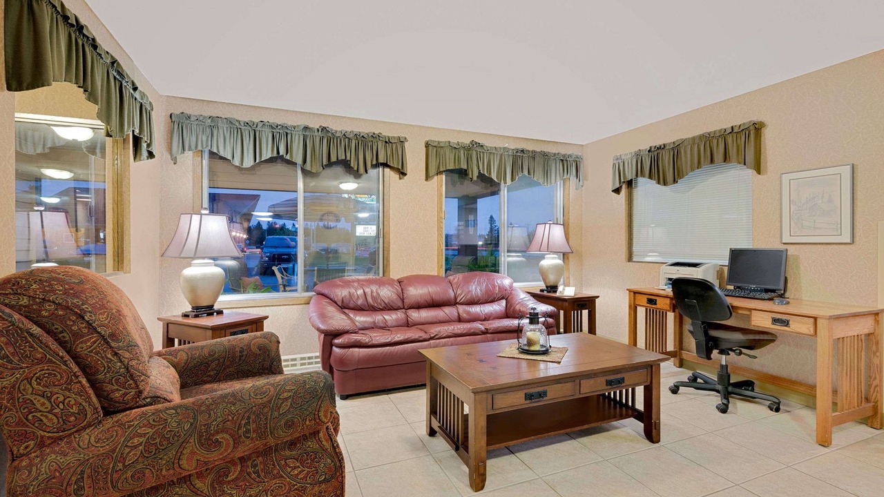 Photo of Livingroom in International Falls