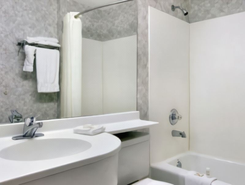 Photo of Bathroom in Dry Ridge