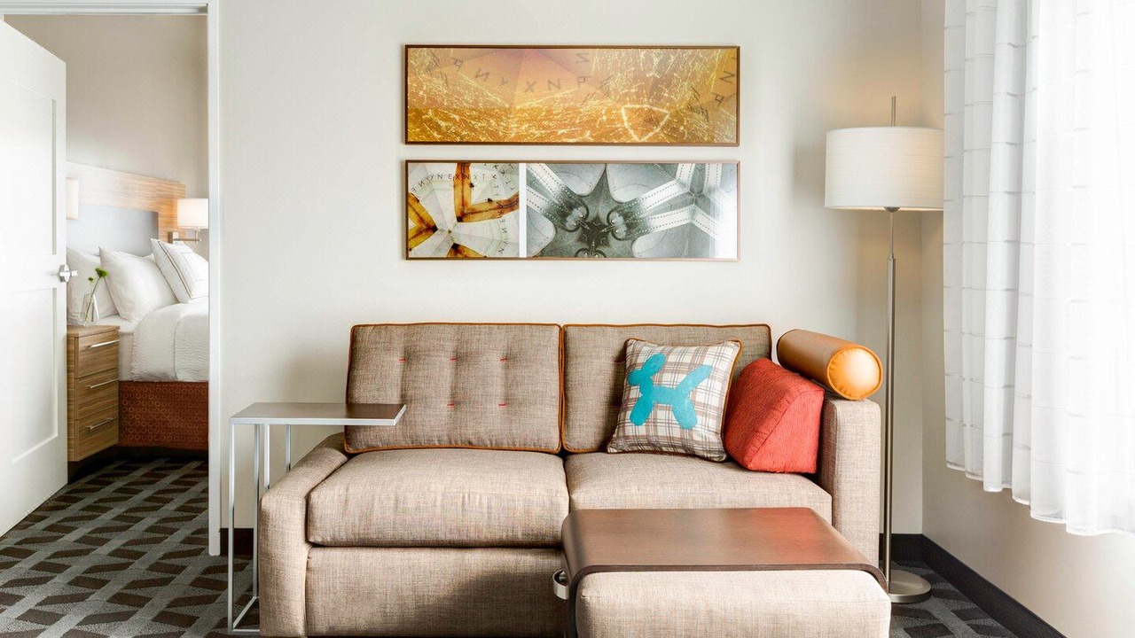Photo of Livingroom in Forest Hills
