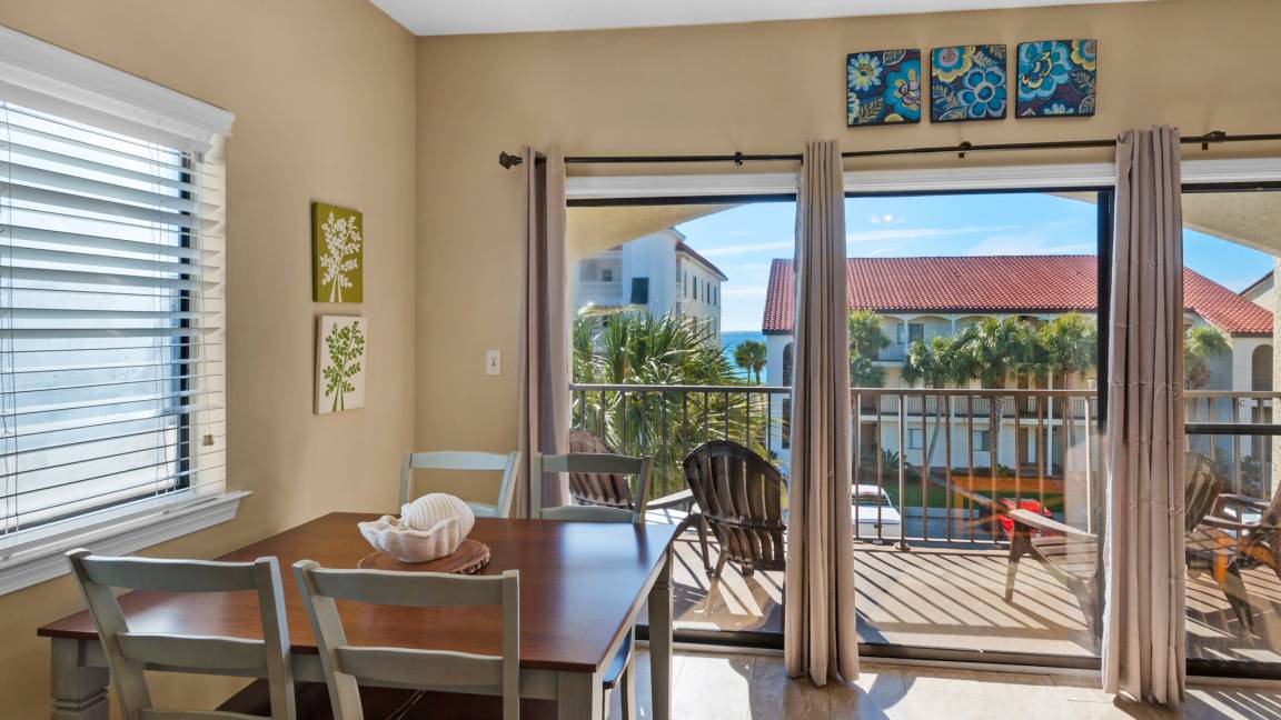 Photo of Patio Balcony in Seagrove Beach