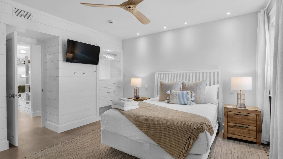 Photo of Bedroom in Seagrove Beach