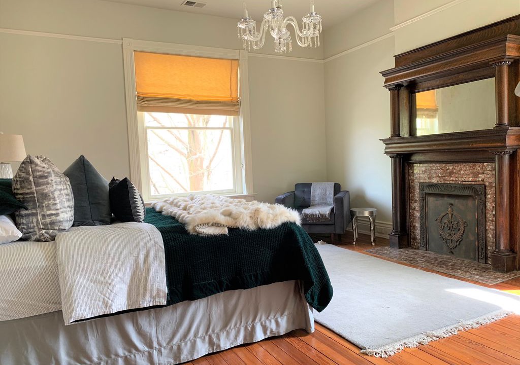 Photo of Livingroom in Old Louisville