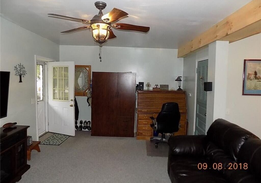 Photo of Livingroom in Geneseo