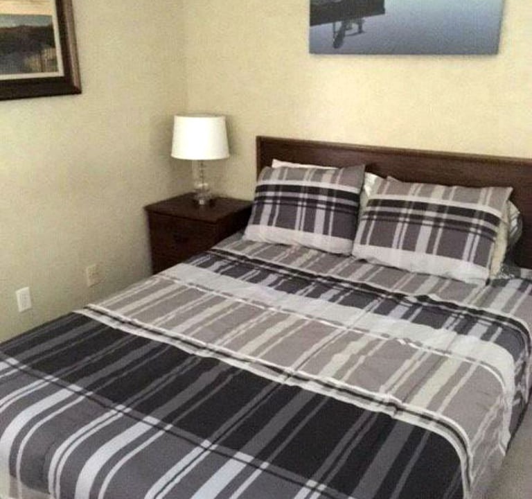 Photo of Bedroom in Acme