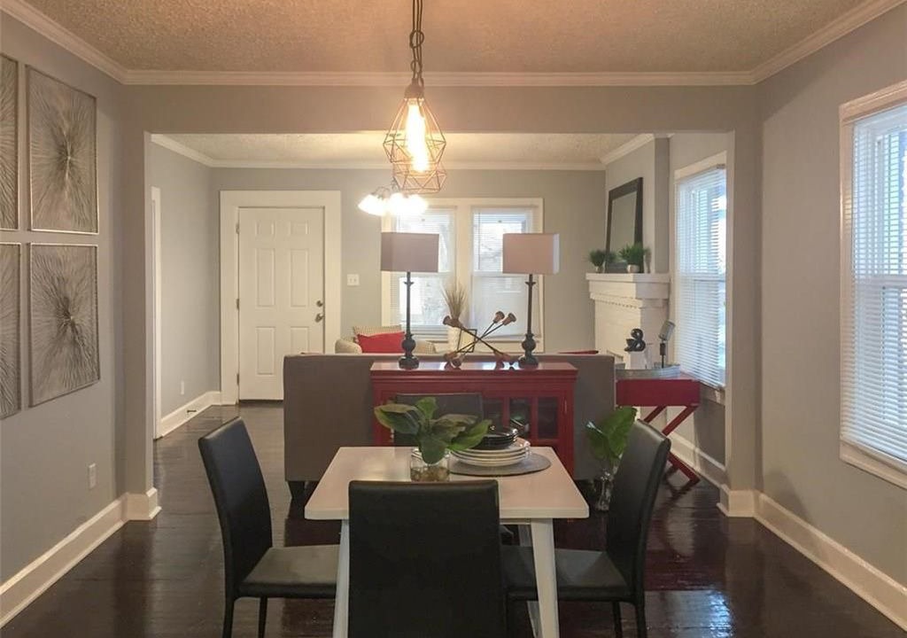 Photo of Livingroom in Near Eastside