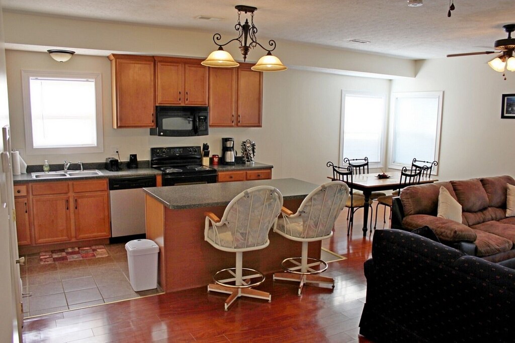Photo of Livingroom in Kennedy King