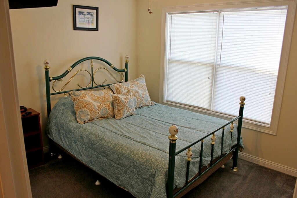 Photo of Bedroom in Kennedy King