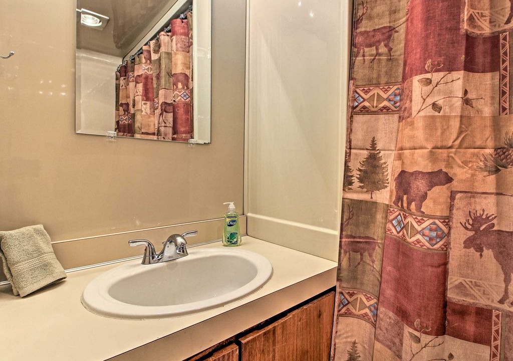 Photo of Bathroom in Proctor