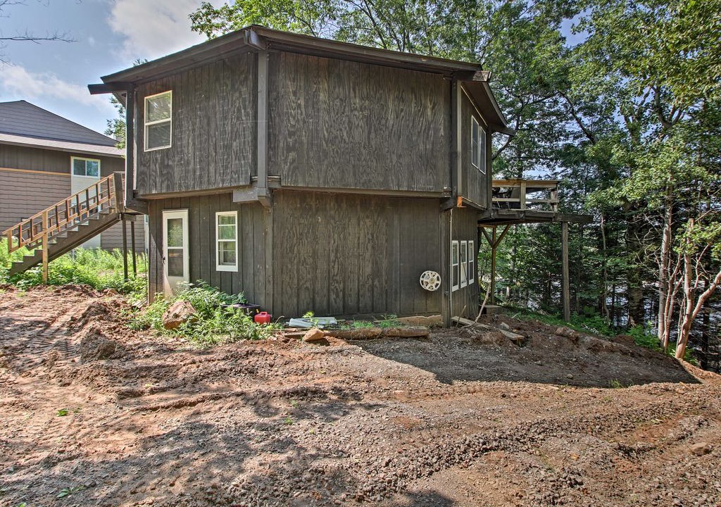 Photo of Buildings in Proctor