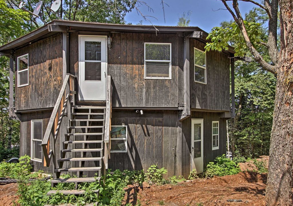 Photo of Buildings in Proctor