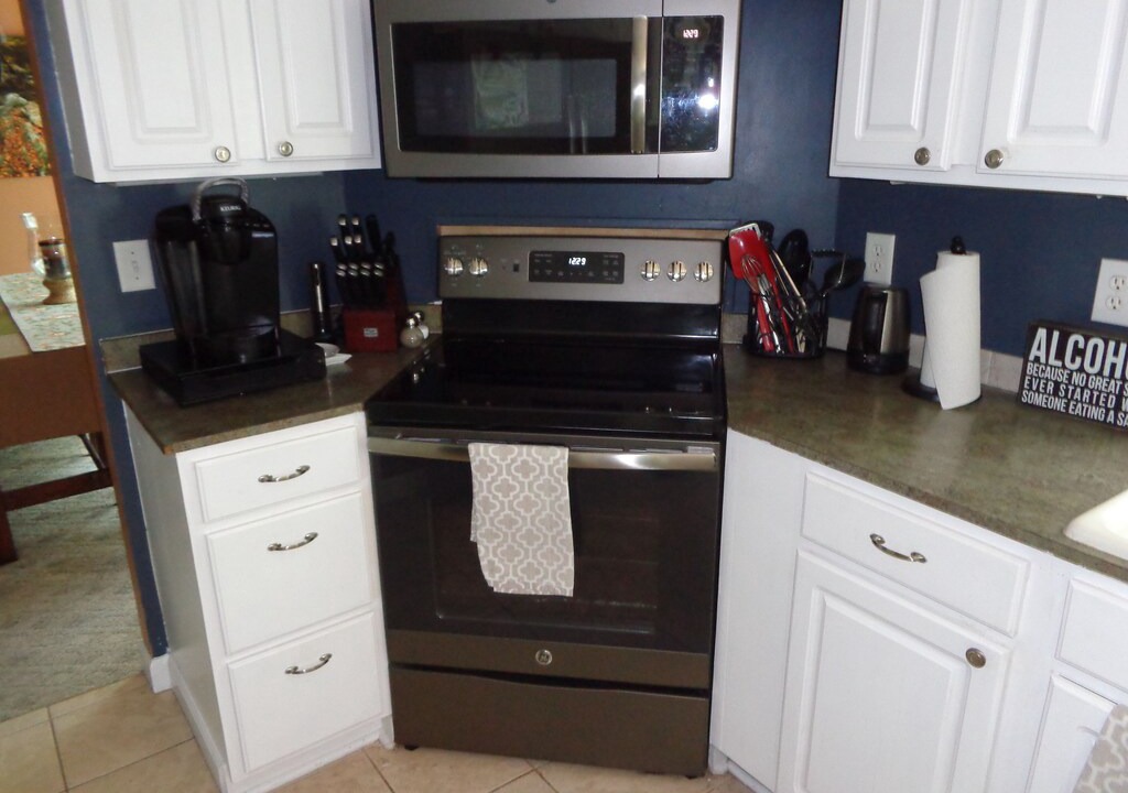 Photo of Kitchen in Lake Arrowhead