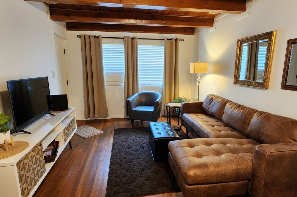 Photo of Livingroom in Danville