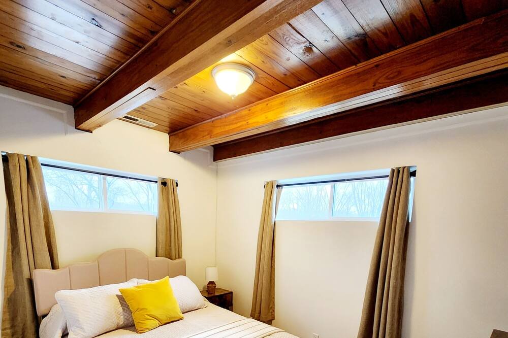 Photo of Bedroom in Danville