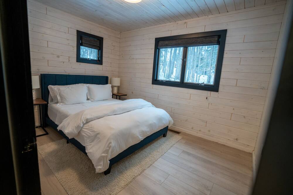 Photo of Bedroom in Harbor Springs