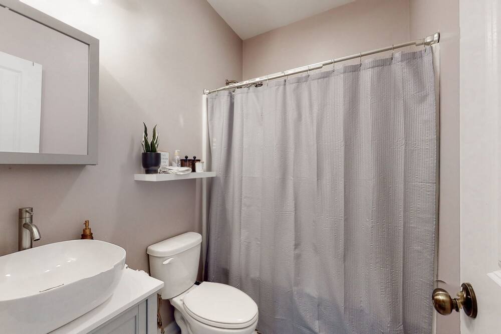 Photo of Bathroom in Hopkinsville