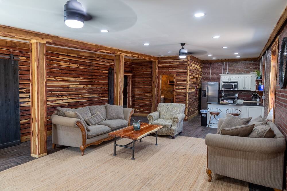 Photo of Livingroom in Holden