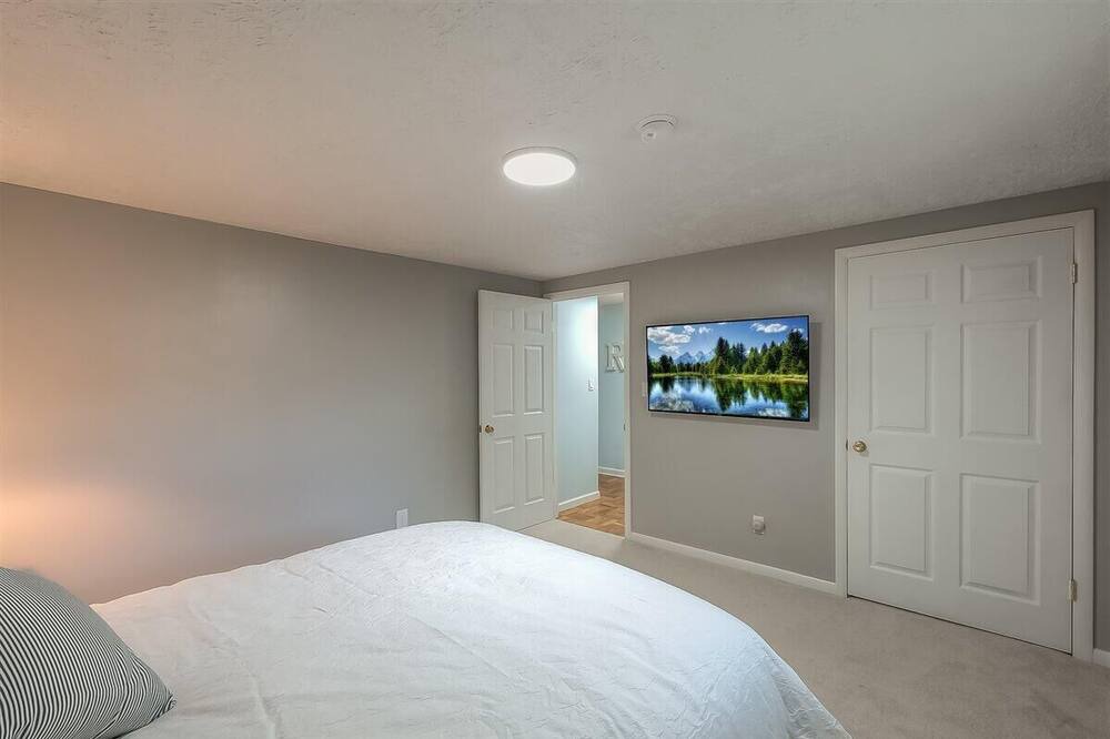 Photo of Bedroom in Bronston