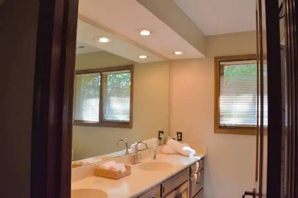 Photo of Bathroom in Columbus