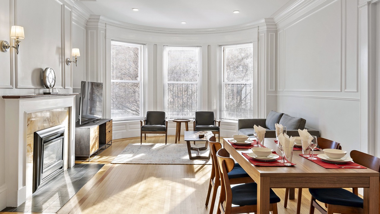 Photo of Livingroom in Fenway–Kenmore