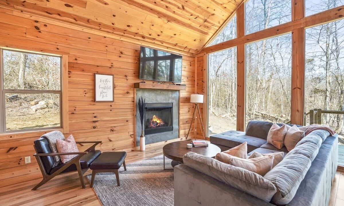 Photo of Livingroom in McArthur