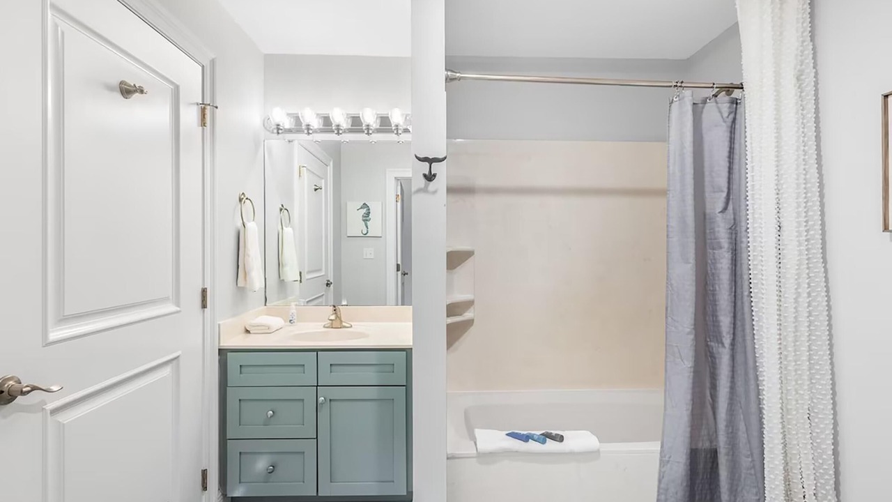 Photo of Bathroom in Cassine Village