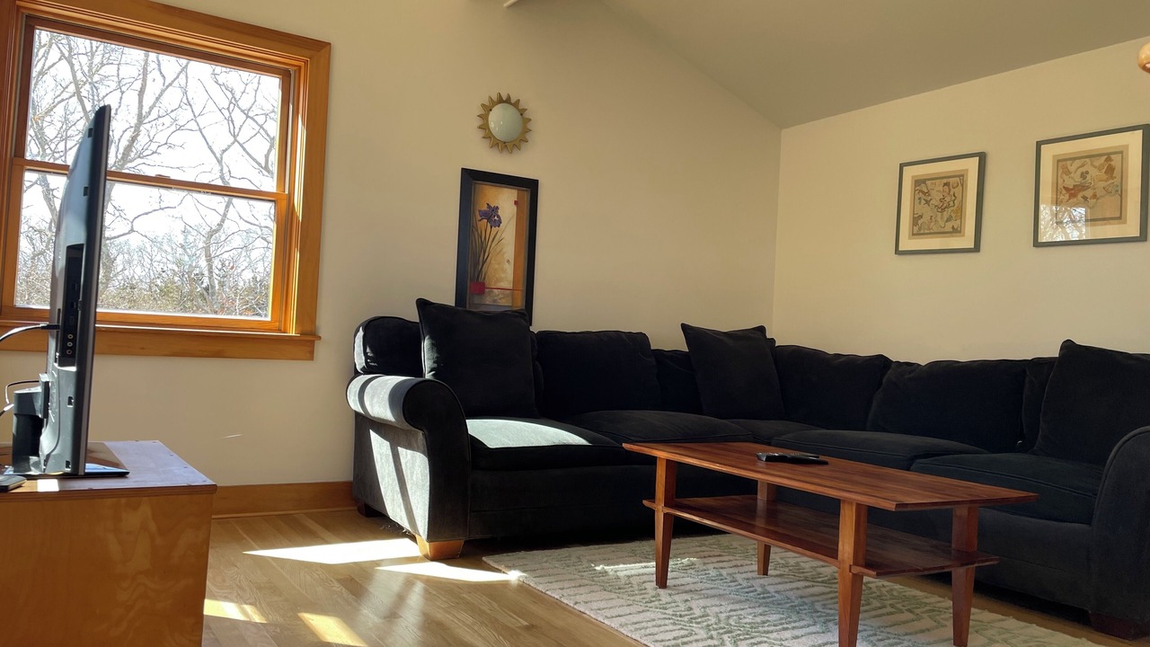 Photo of Livingroom in South Dartmouth