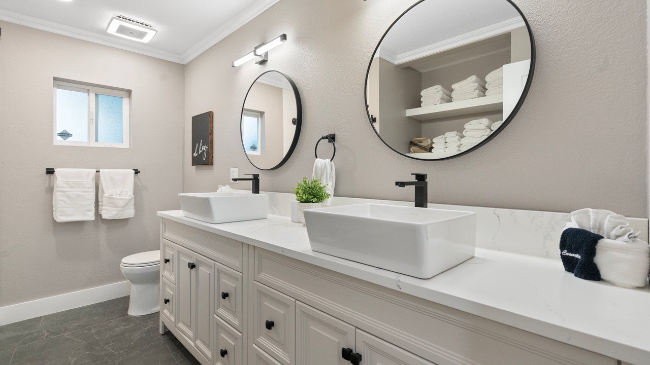 Photo of Bathroom in Paradise Valley Village