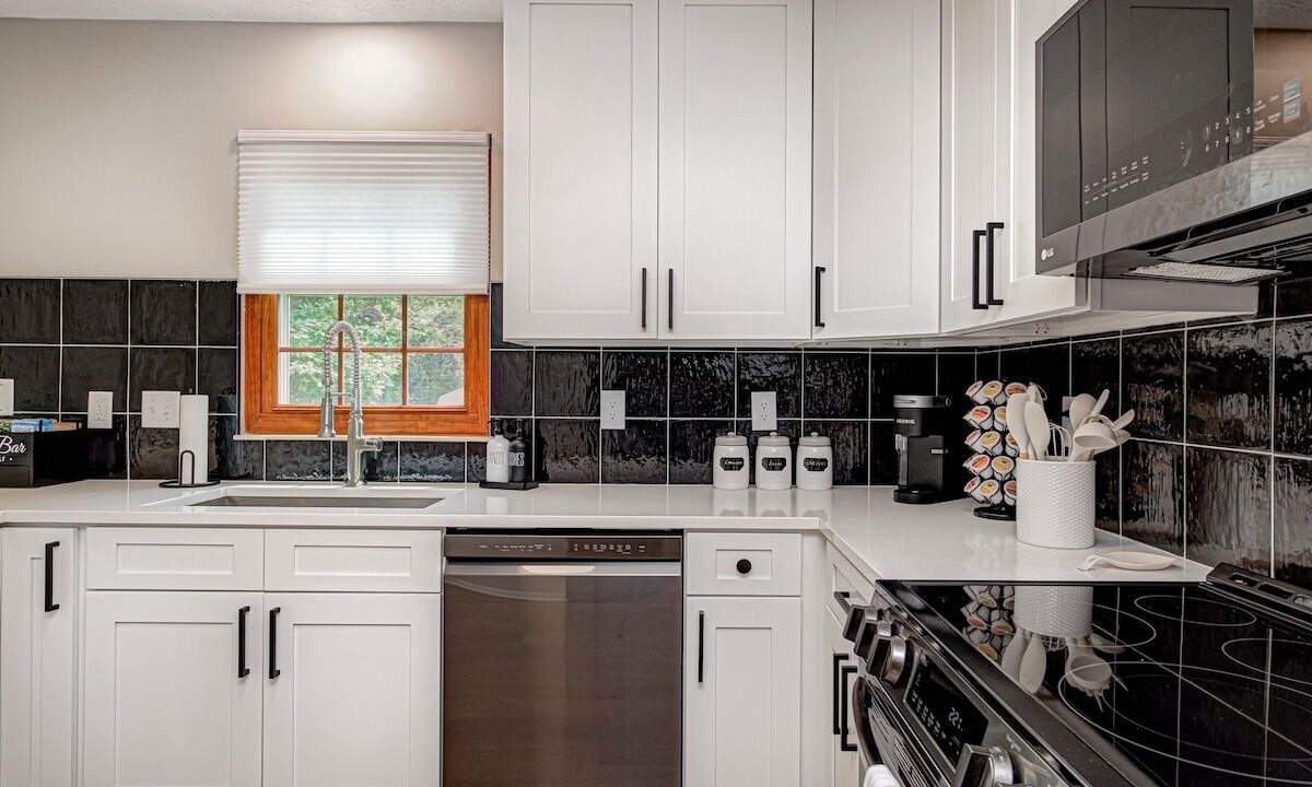 Photo of Kitchen in Oakland Hills at Geist