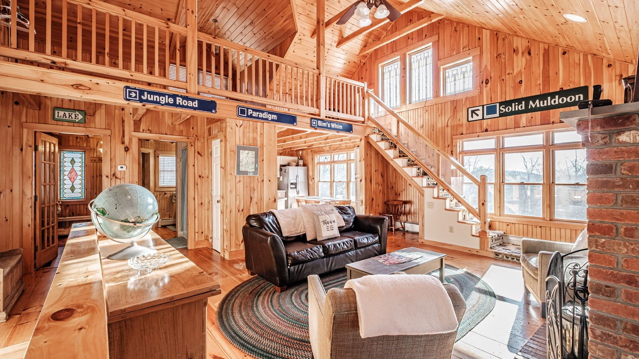 Photo of Livingroom in Bryant Pond