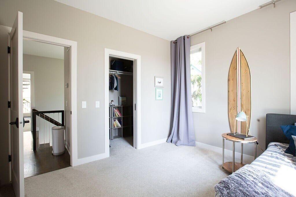 Photo of Bedroom in Linden Hills