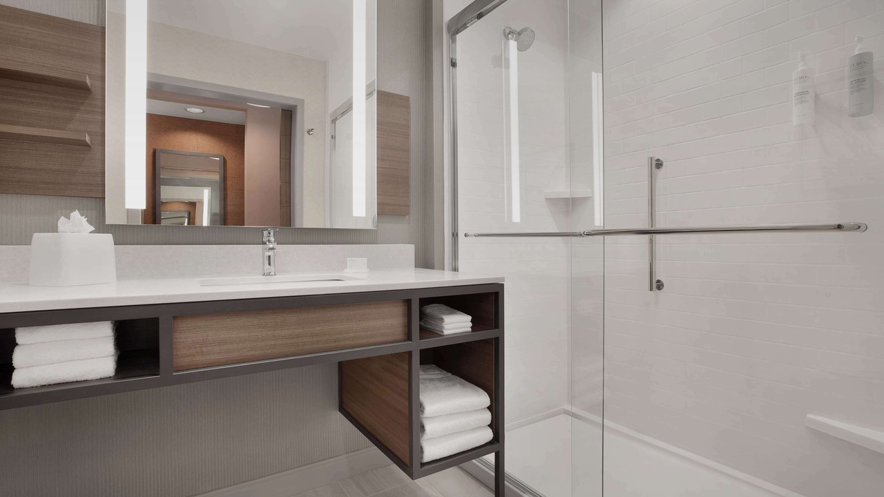 Photo of Bathroom in Dupont