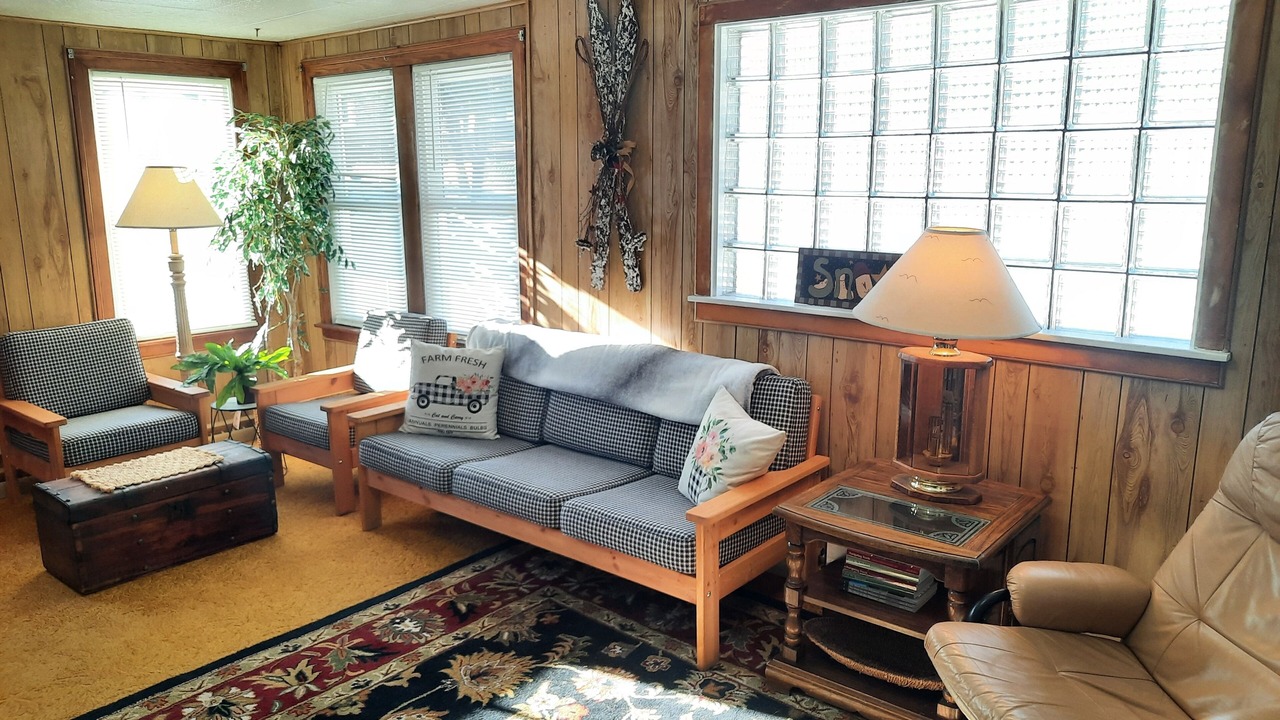Photo of Livingroom in Bessemer