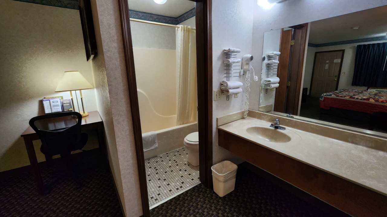 Photo of Bathroom in Bardstown