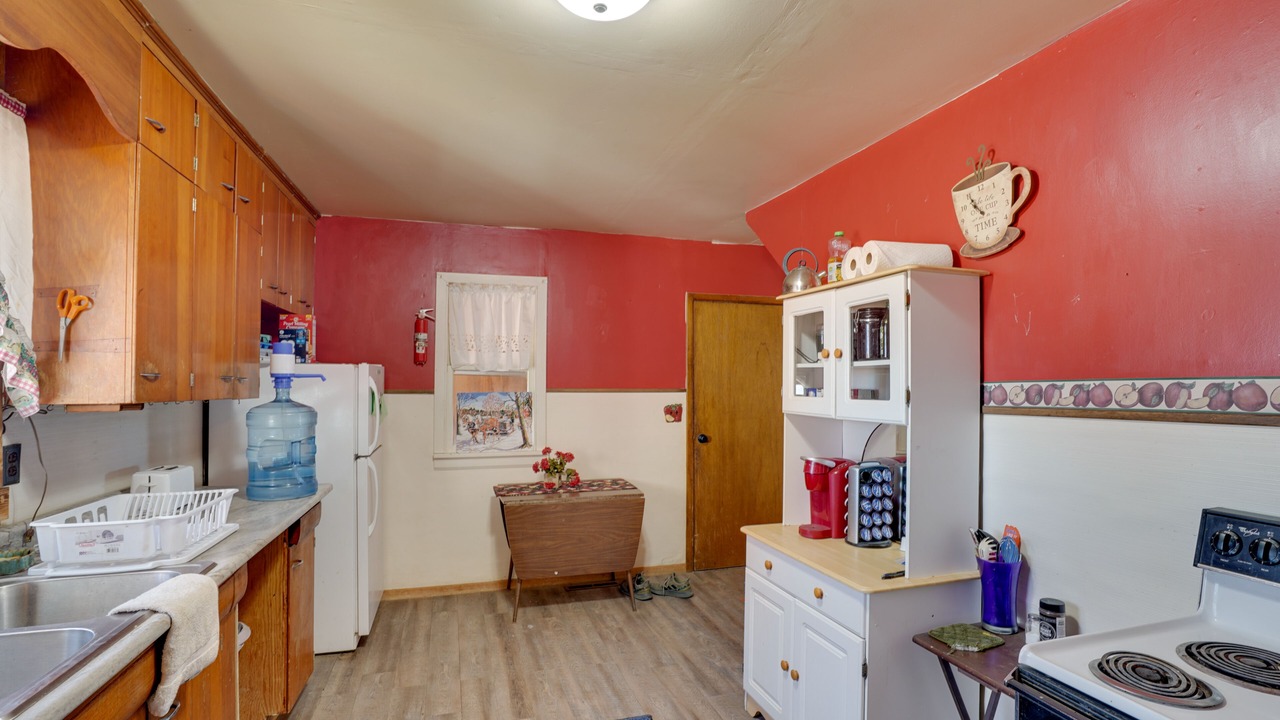 Photo of Kitchen in Lindsay