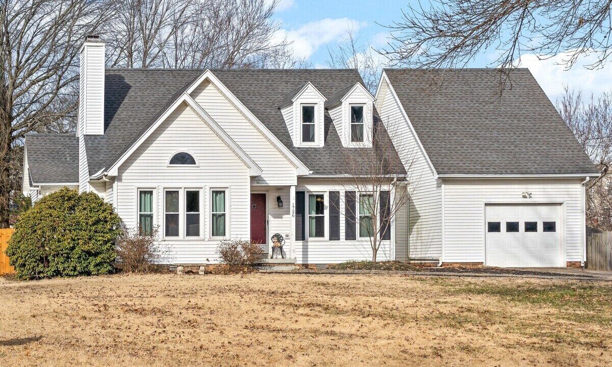 Photo of Outdoor in Clarksville